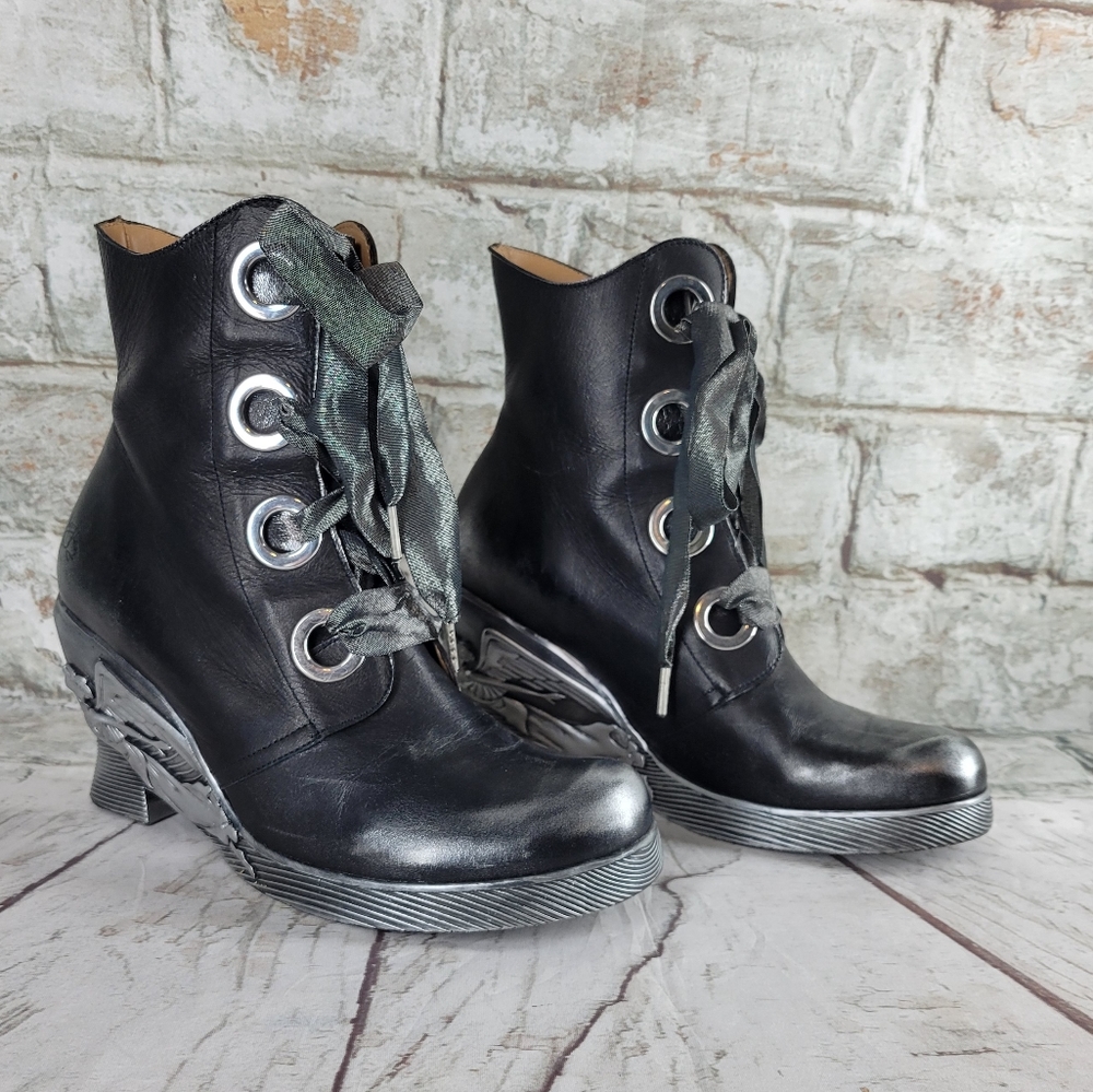 Fluevog Mission Katie Silver Lace-up Wedge Boot